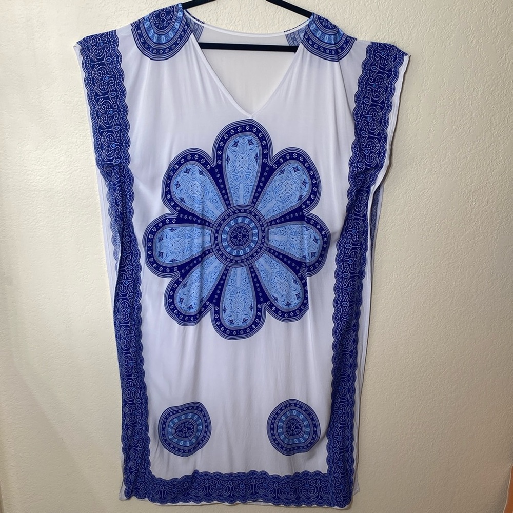 Cupshe One Size Blue and White Flower Boho‎ Cover Up Dress Kimono